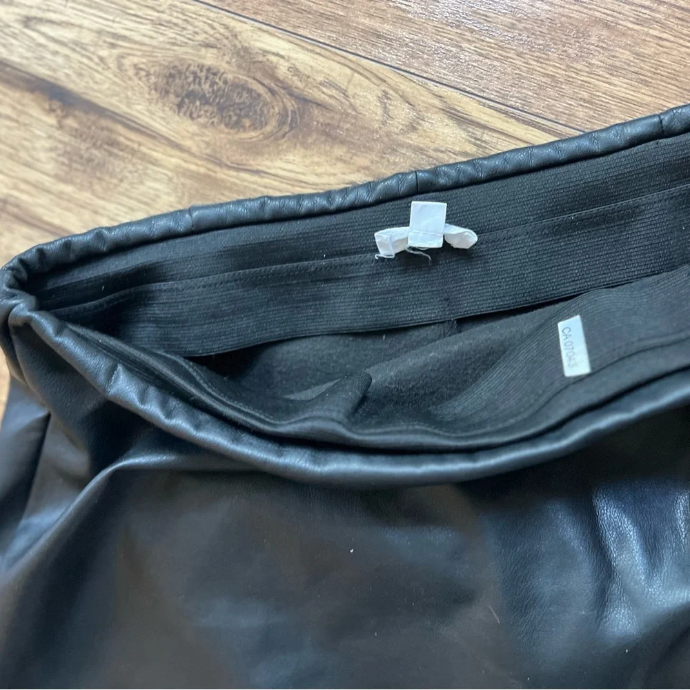 Leather Mini Skirt - Picture 4 of 4
